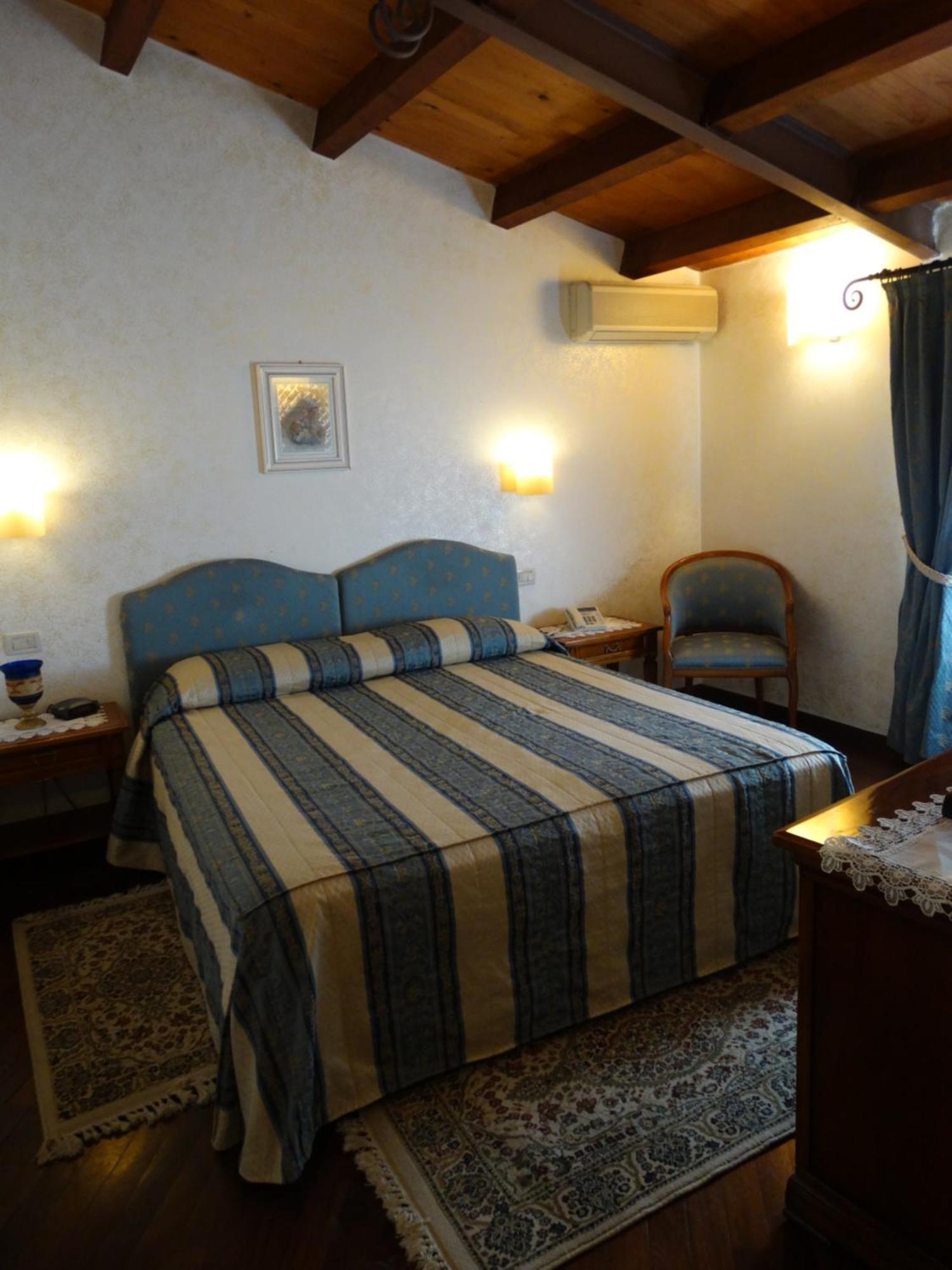 Hotel San Giuseppe Gerace Exterior photo