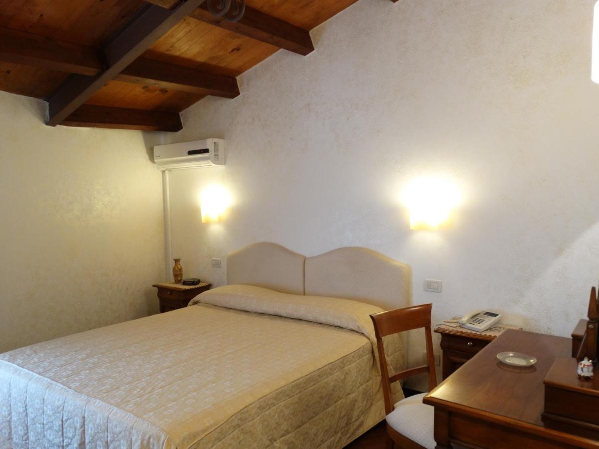Hotel San Giuseppe Gerace Exterior photo